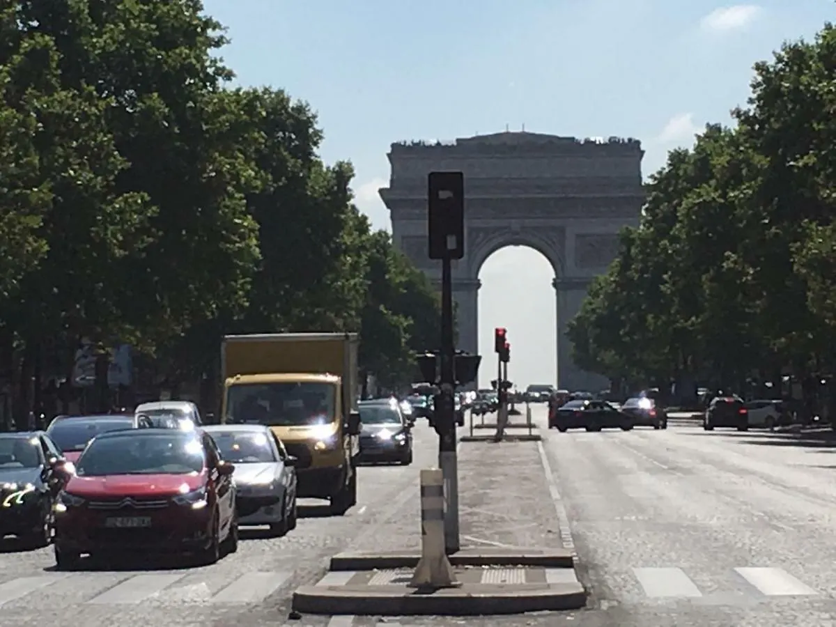Apartment Champs Elysees Paris